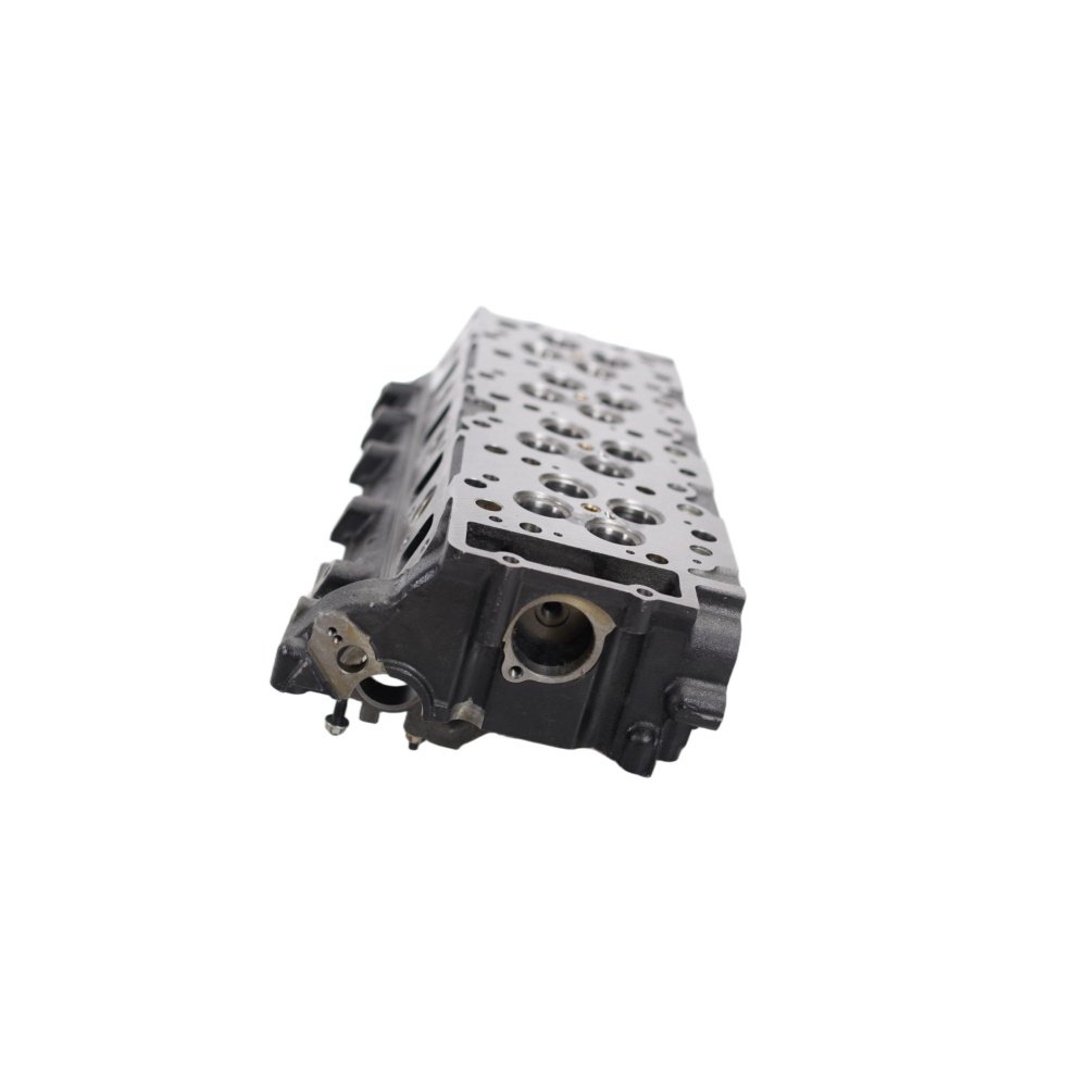 Isuzu 4HK1 Cylinder Head